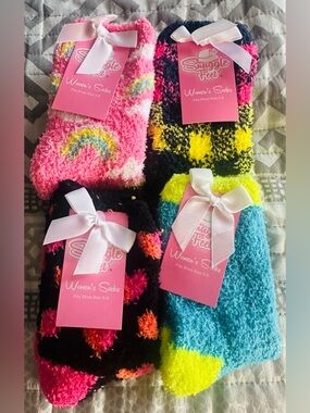 Snuggle Feet Socks bundle - 4 pairs